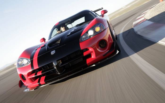 Широкоформатные обои На скорости Dodge Viper STR10 ACR 2008, На скорости Додж Вайпер (Dodge Viper STR10 ACR 2008)