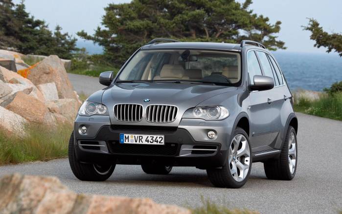 Широкоформатные обои Вид спереди BMW X5 2007, Вид спереди БМВ (BMW X5 2007)